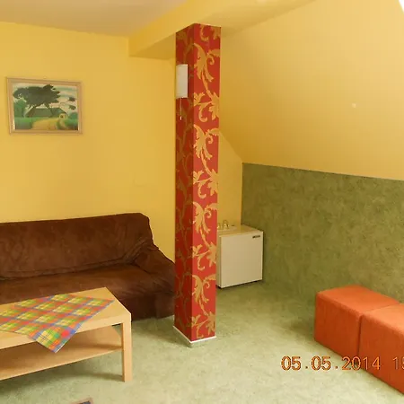 Guest house Mestansky Dum 3*