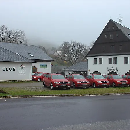 Guest house Mestansky Dum 3*